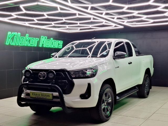 2023 Toyota Hilux 2.4 GD-6 Raised Body Raider Auto Extended Cab, photo 3
