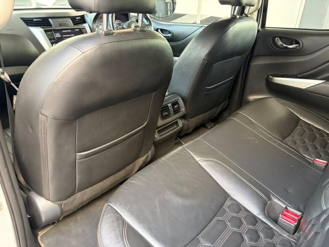 2023 Nissan Navara 2.5 DDTi LE Plus Auto Double-Cab, photo 5