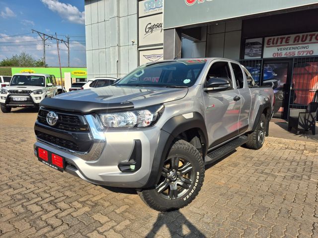 2022 Toyota Hilux 2.4 GD-6 Raised Body Raider Extended Cab, photo 2