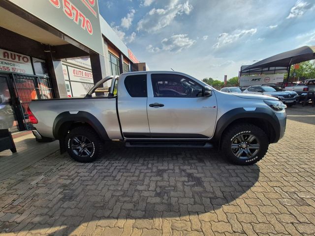 2022 Toyota Hilux 2.4 GD-6 Raised Body Raider Extended Cab, photo 3