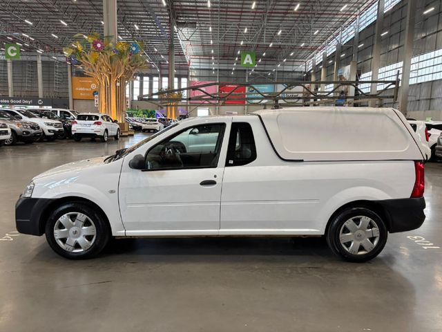 2022 Nissan NP200 1.6 A/C Safety Pack, photo 4