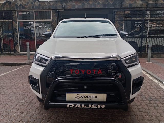 2026 Toyota Hilux 2.4 GD-6 Raised Body SRX Auto Double-Cab, photo 3