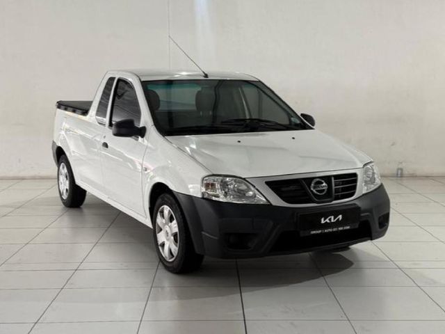 2024 Nissan NP200 1.6 A/C Safety Pack