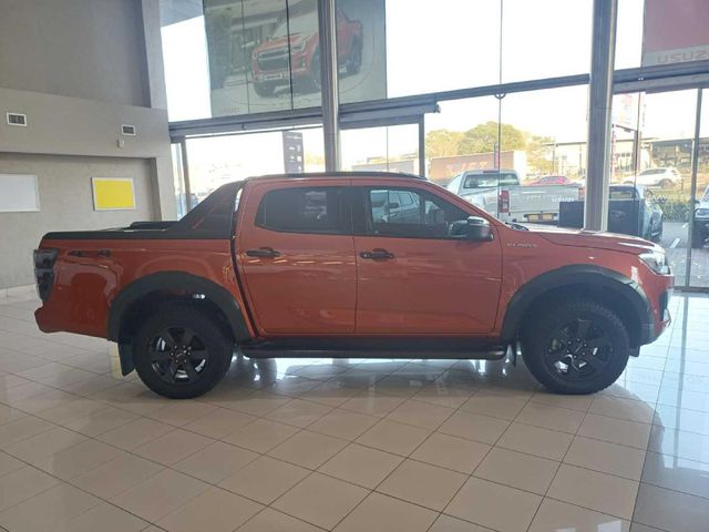 2026 Isuzu D-Max 3.0 DDI V-Cross 4x4 Auto Double-Cab, photo 3