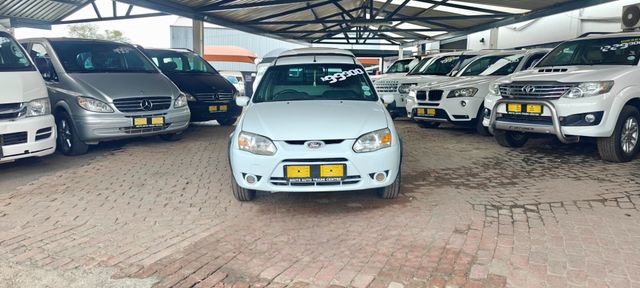 2010 Ford Bantam 1.6i XLT, photo 2