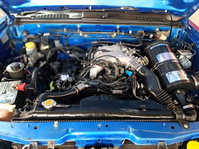 2002 Nissan Hardbody 3300i SEL 4x4 Double-Cab, photo 5
