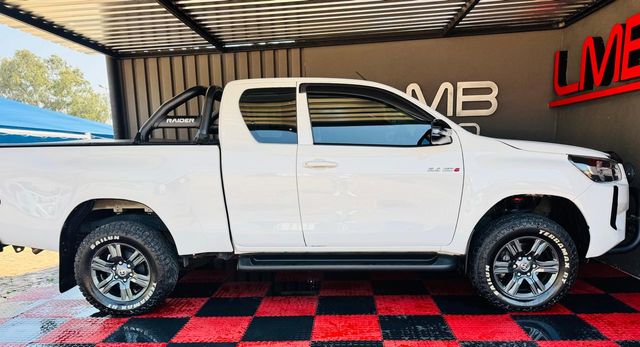 2025 Toyota Hilux 2.4 GD-6 Raised Body Raider Auto Extended Cab, photo 5