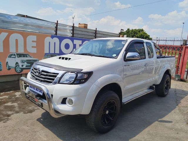 2013 Toyota Hilux 3.0 D-4D Raider Xtra-Cab, photo 2