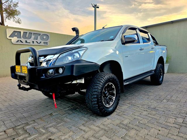 2015 Isuzu KB 300 D-Teq LX Standard 4x4 Double-Cab