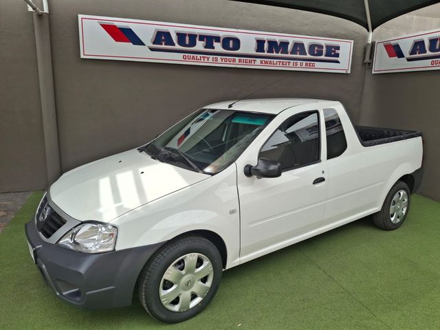 2022 Nissan NP200 1.6 A/C Safety Pack, photo 3
