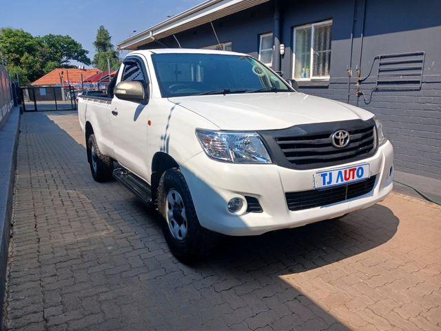 2015 Toyota Hilux 2.5 D-4D S Single-Cab, photo 3