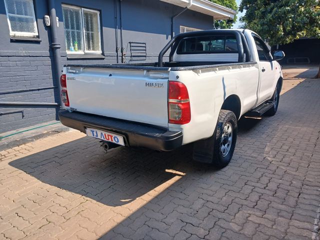 2015 Toyota Hilux 2.5 D-4D S Single-Cab, photo 4