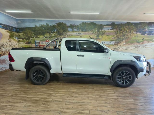 2023 Toyota Hilux 2.8 GD-6 Raised Body Legend 4x4 Auto Extended Cab, photo 5