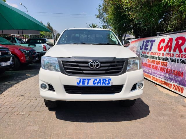 2015 Toyota Hilux 2.5 D-4D SRX Raised Body Single-Cab, photo 2