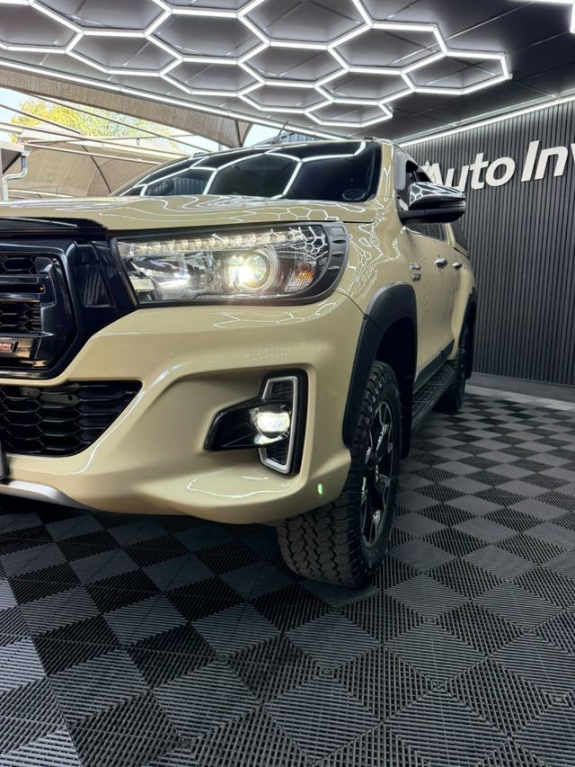 2019 Toyota Hilux 2.8 GD-6 Raised Body Auto Raider Double-Cab, photo 2