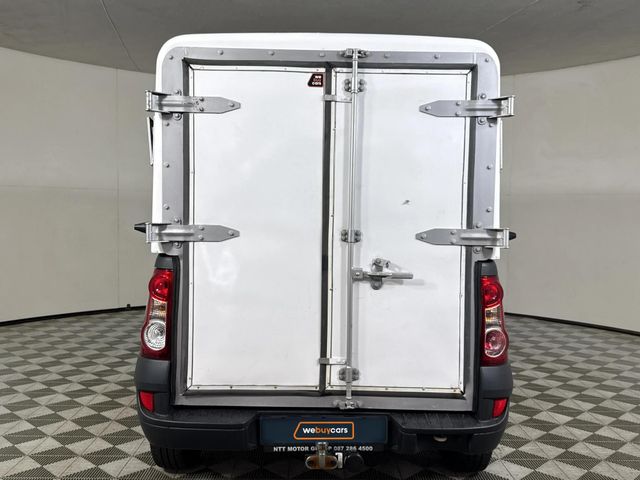 2024 Nissan NP200 1.6 A/C Safety Pack, photo 5