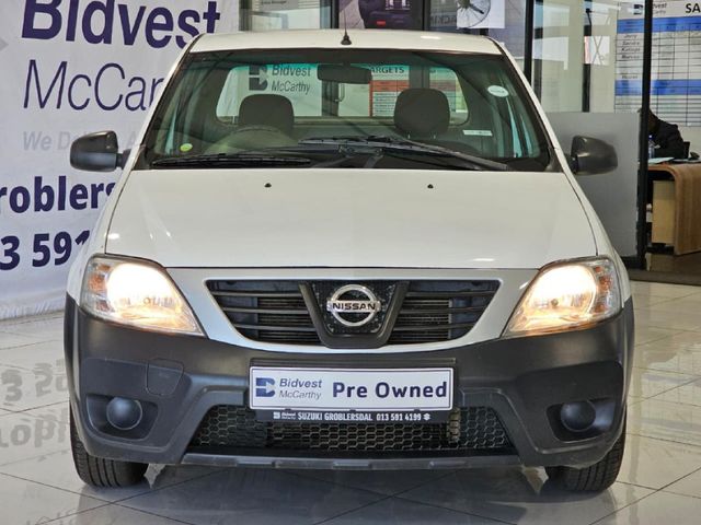 2022 Nissan NP200 1.6 A/C Safety Pack, photo 4