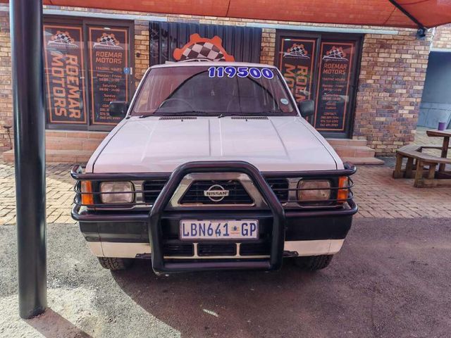 1998 Nissan Hardbody 2.4 4x2 SE Double-Cab, photo 3