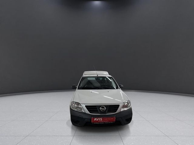 2023 Nissan NP200 1.6 A/C Safety Pack, photo 2