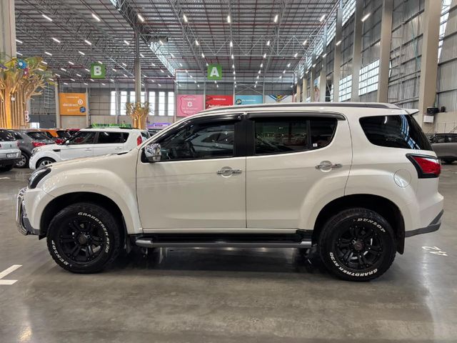 2019 Isuzu Mu-x 3.0D Auto, photo 4