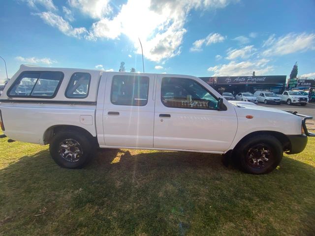 2012 Nissan NP300 2.5 TDi Double-Cab, photo 2