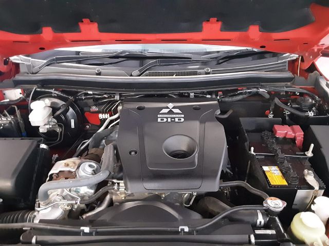 2024 Mitsubishi Triton 2.4 Di-Dc 4x4 Auto Double-Cab, photo 3