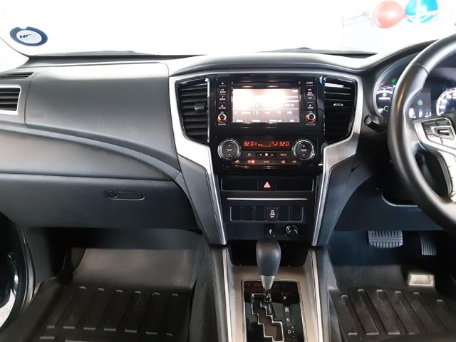 2024 Mitsubishi Triton 2.4 Di-Dc 4x4 Auto Double-Cab, photo 3
