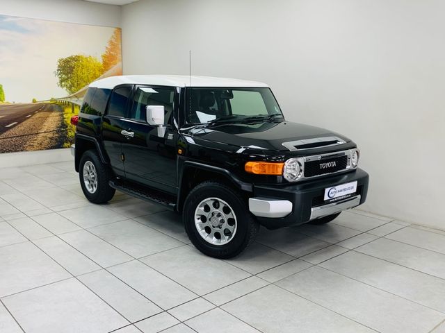 2012 Toyota FJ Cruiser 4.0 V6 Sport Cruiser