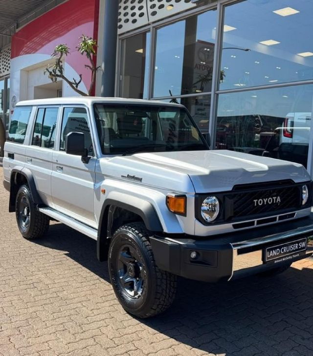 2026 Toyota Land Cruiser 76 2.8 GD-6 Station Wagon