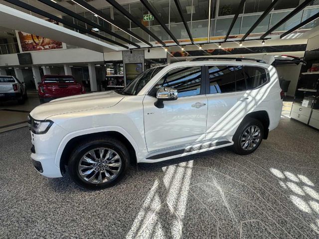 2026 Toyota Land Cruiser 300 V6 3.5T 1M Hev ZX
