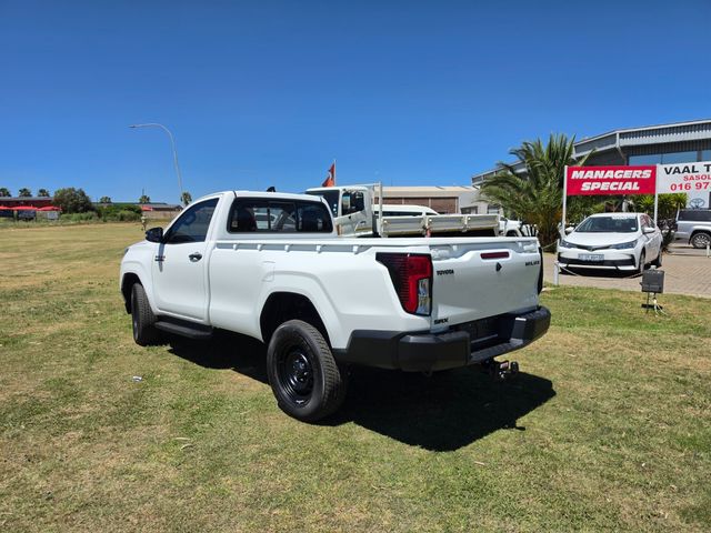 2026 Toyota Hilux 2.8 GD-6 RB SRX Auto Single-Cab