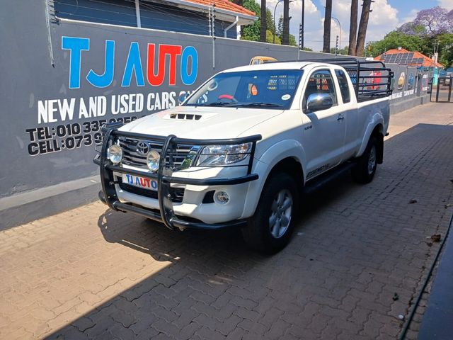 2014 Toyota Hilux 3.0 D-4D Raider 4x4 Double-Cab