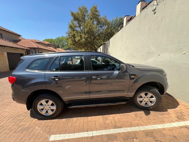 2019 Ford Everest 2.2 TDCi XLS Auto, photo 3