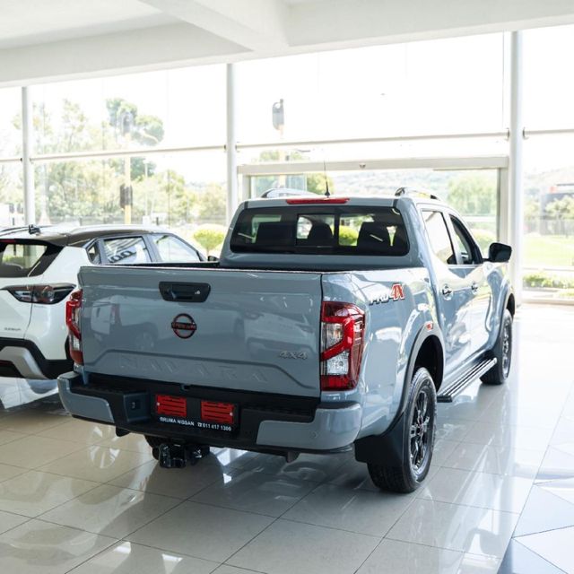 2026 Nissan Navara 2.5 DDTi PRO-4X 4X4 Auto Double-Cab, photo 2
