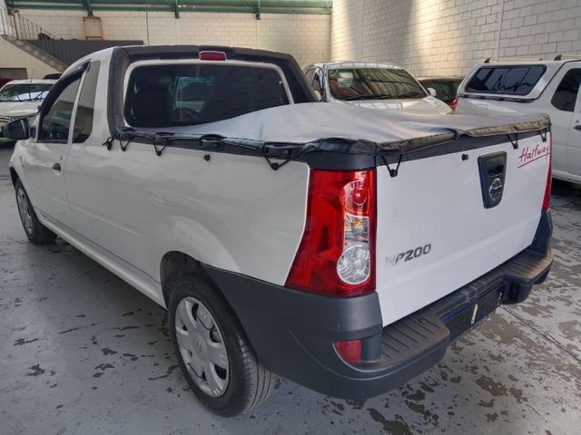 2022 Nissan NP200 1.6 S, photo 3