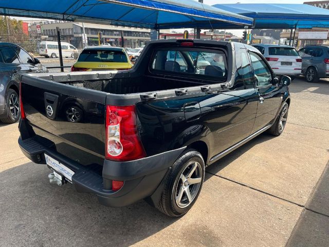 2014 Nissan NP200 1.6 A/C Safety Pack, photo 3