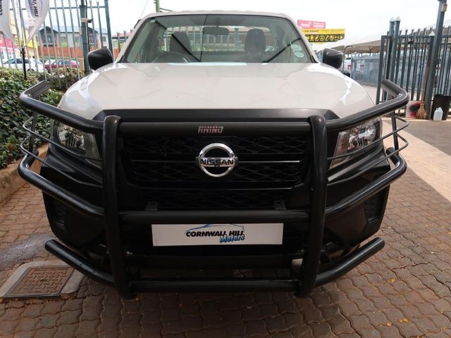 2022 Nissan Navara 2.5 DDTi SE 4X4 Single-Cab, photo 2