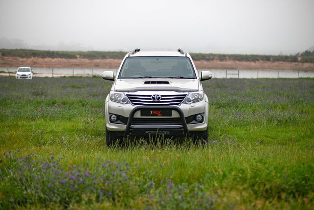 2012 Toyota Fortuner 3.0 D-4D 4x4, photo 2