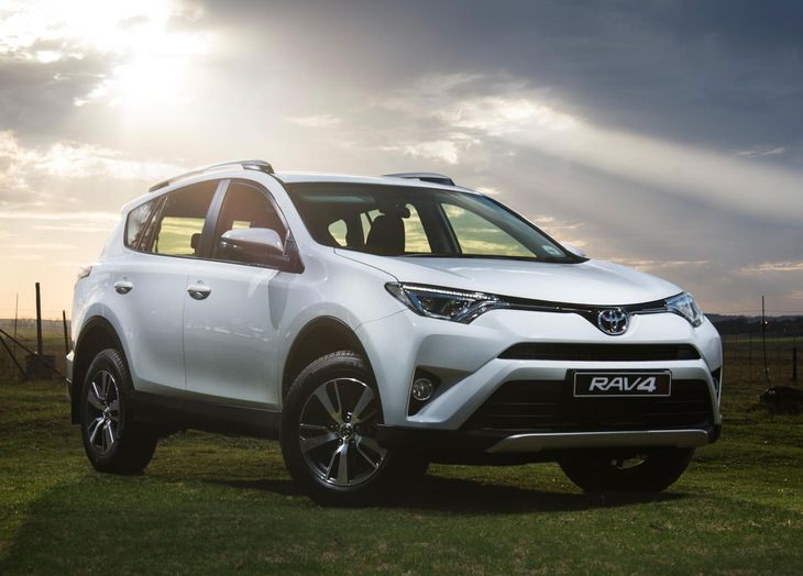 Toyota rav4 2015 года