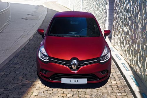 Facelifted Renault Clio 16 Specs Pricing Cars Co Za