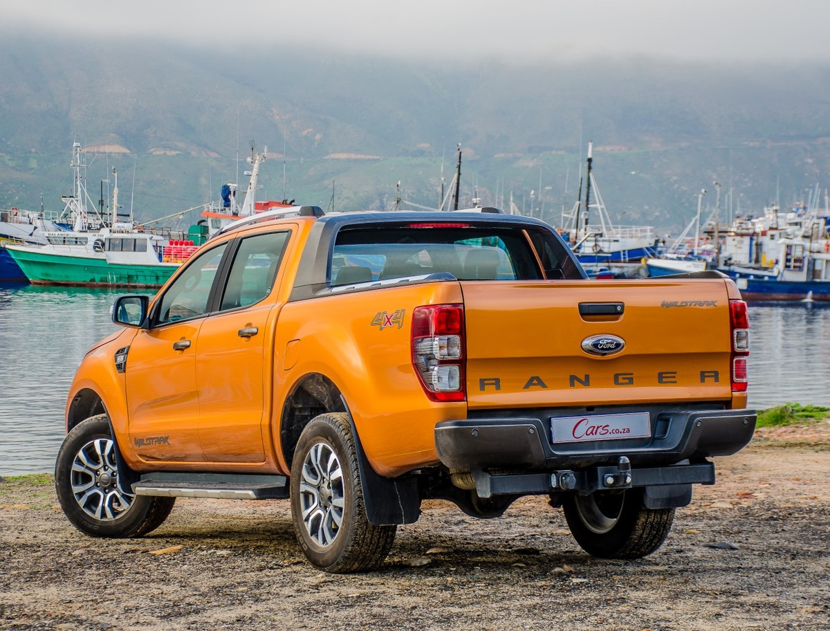 Ford Ranger 3.2 4x4 Wildtrak (2016) Review - Cars.co.za