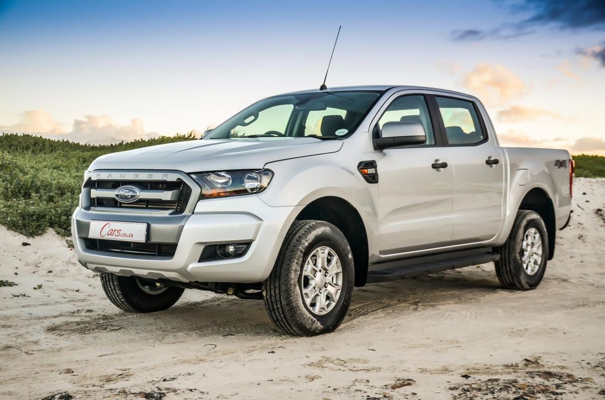 Ford Ranger 2.2 XLS 4x4 Automatic (2016) Review - Cars.co.za