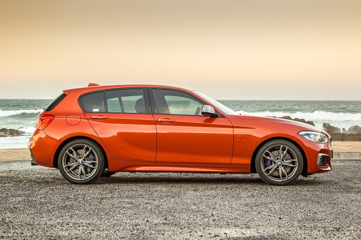 BMW M140i (2016) Review - Cars.co.za