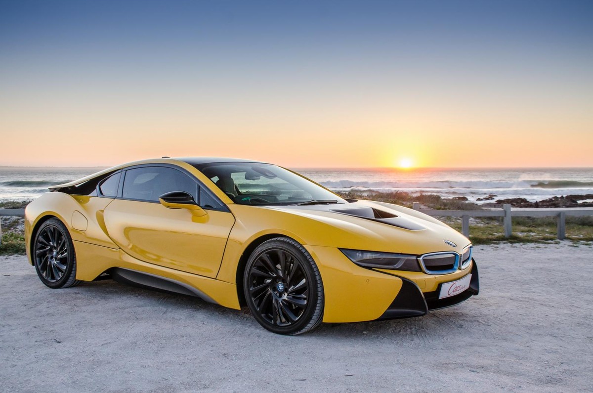 Bmw i8 car