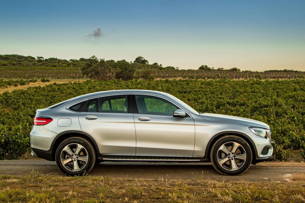Mercedes-Benz GLC 250d Coupe 4Matic (2017) Review - Cars.co.za