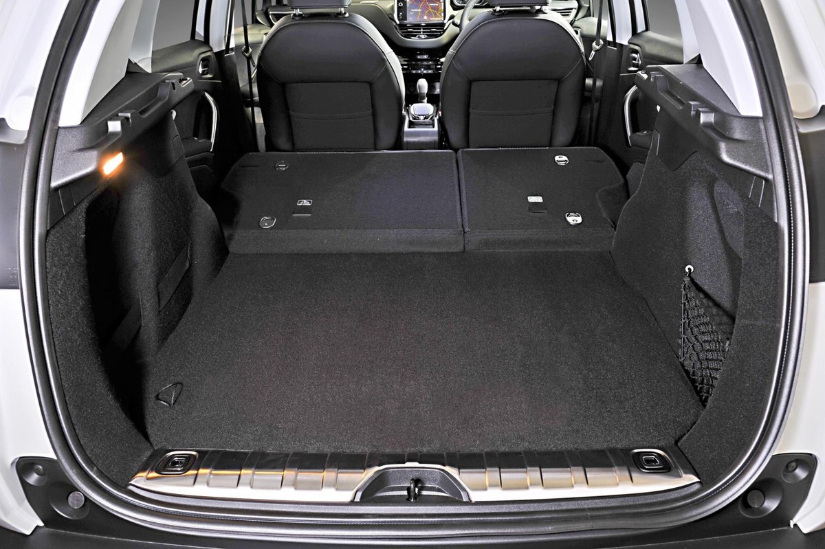 Peugeot 2008 Interior Infotainment Carwow