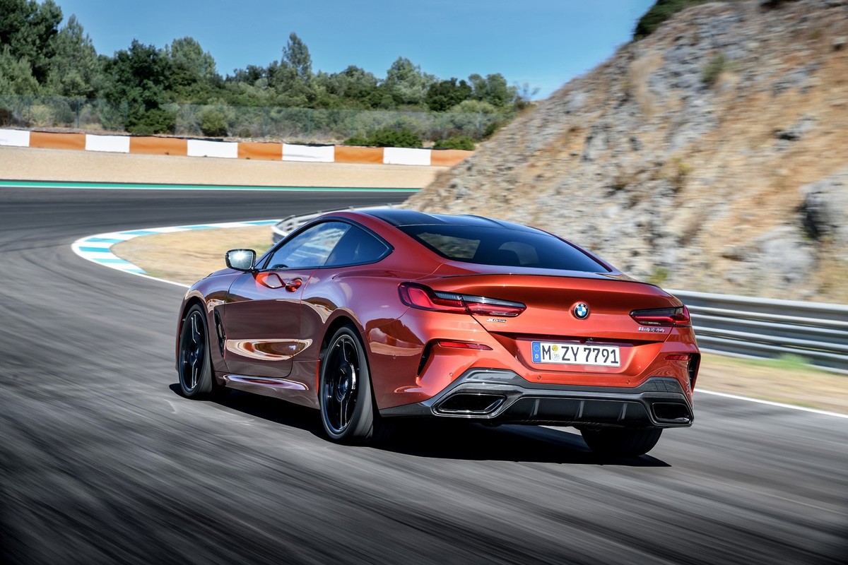 BMW M850i xDrive Coupe (2019) International Launch Review - Cars.co.za