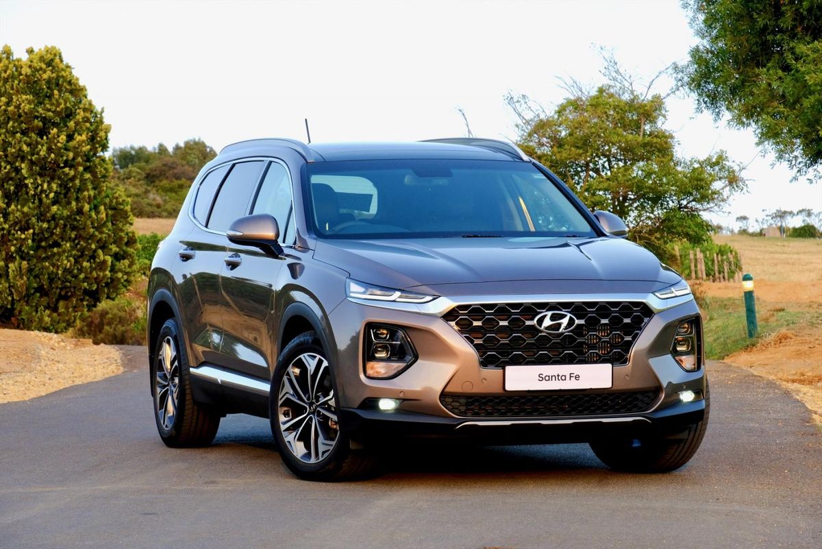 Hyundai Santa Fe (2018) Launch Review Cars.co.za