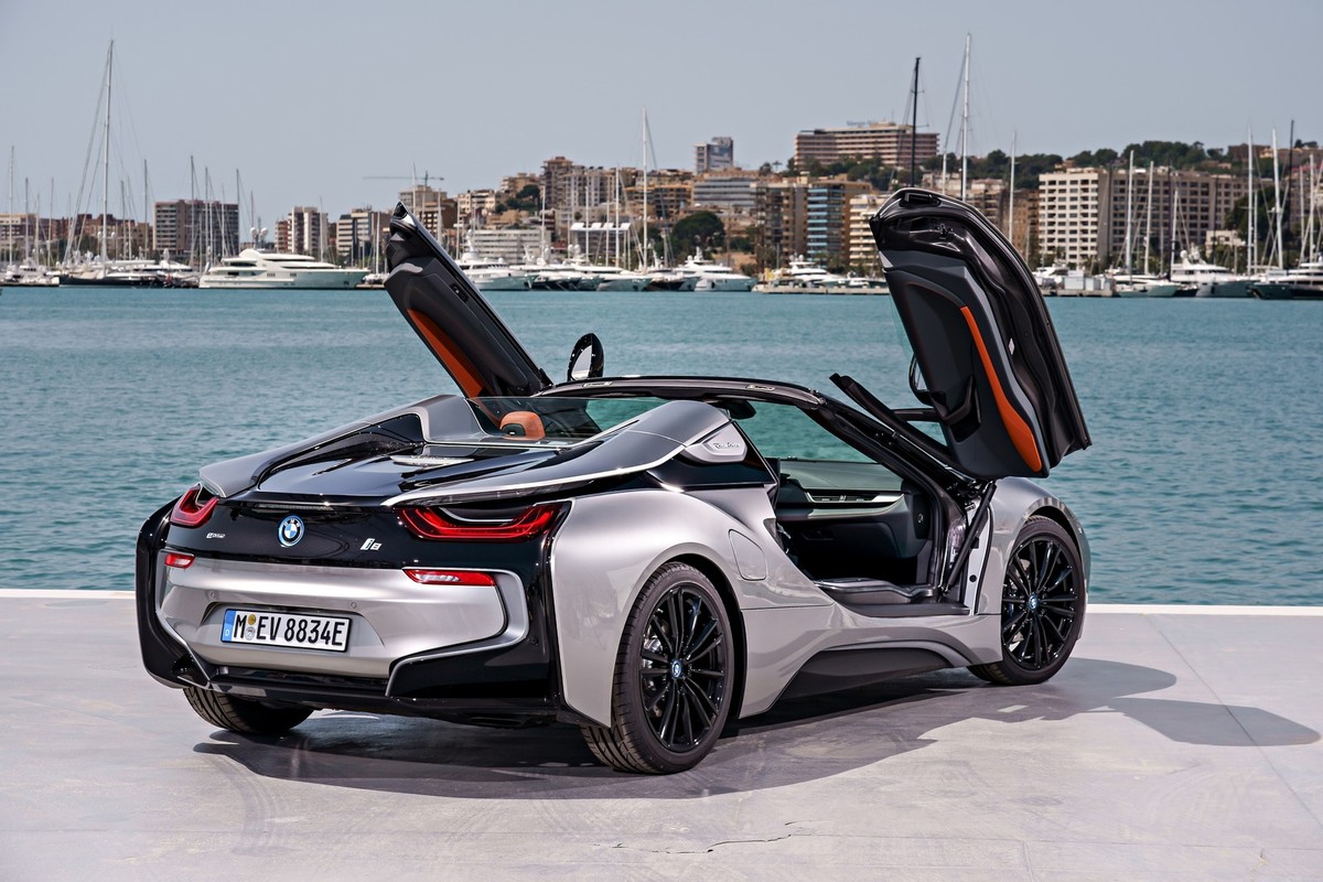 BMW i8 Roadster (201