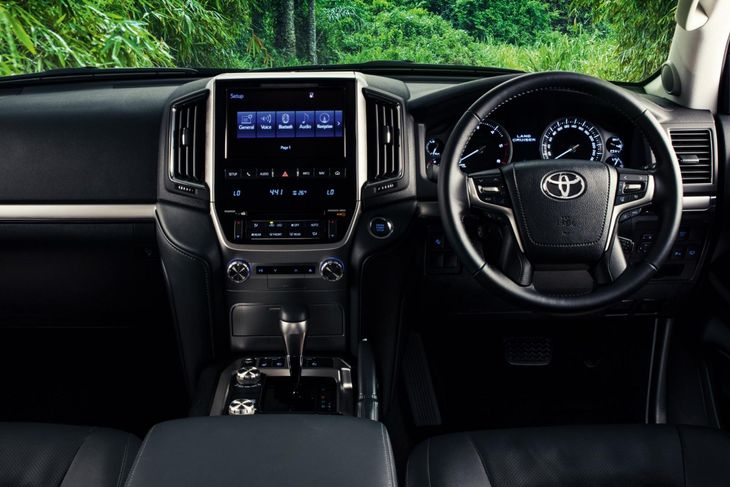 Toyota Land Cruiser 200 2018 Specs Prices Cars Co Za